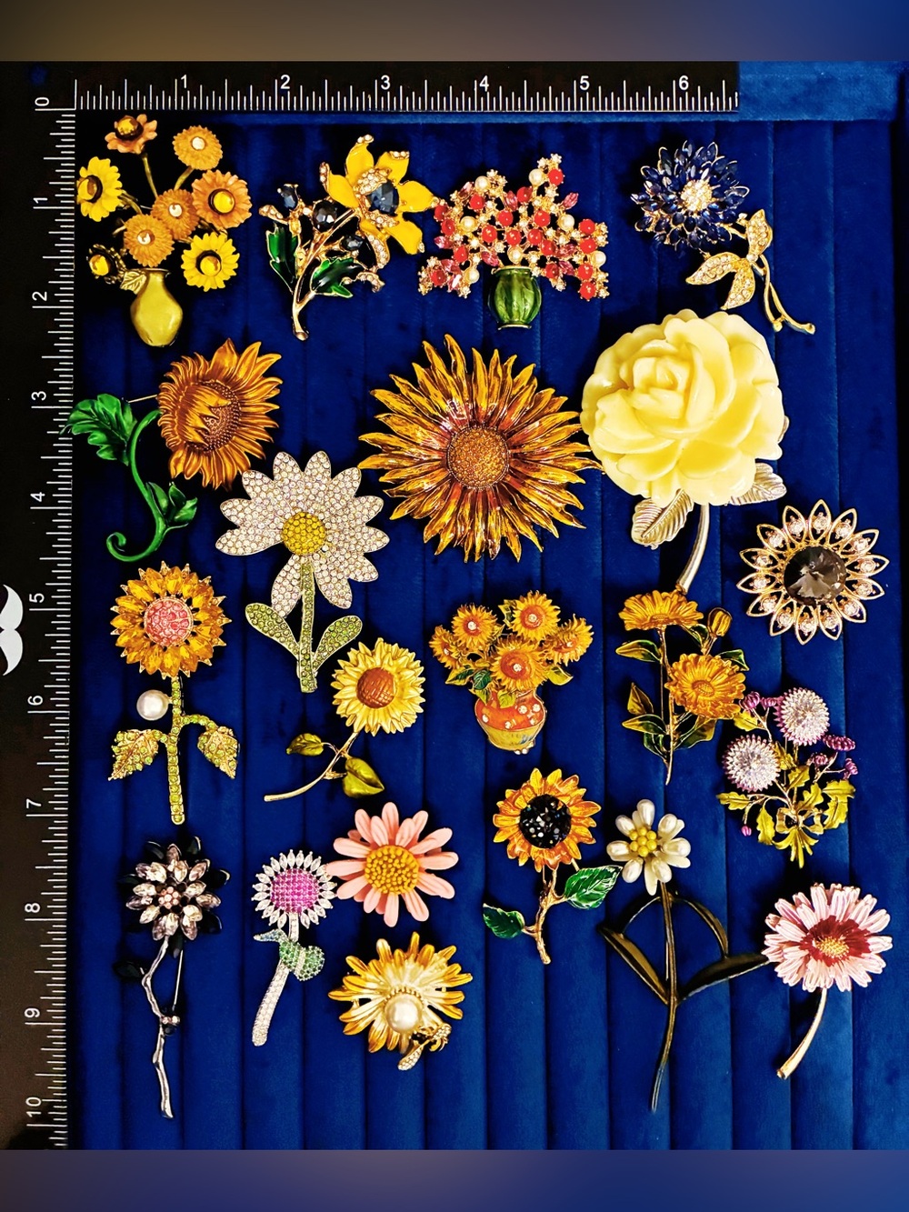 Lot of 21 Pieces Sunflower Daisy Brooch Pin Lot Floral Enamel Rhinestone